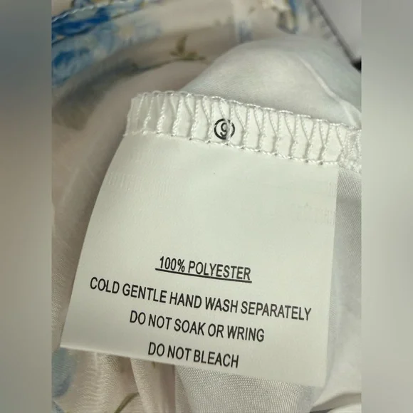 Here Comes The Sun Floral Halter Midi Dress Blue White Cutout Tie Back Sz S NWT - Picture 6 of 6